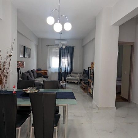 Luxury & Spacious Apartment In Ateny Zewnętrze zdjęcie